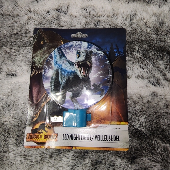 New Jurassic World TREX LED Nightlight - Picture 4 of 4